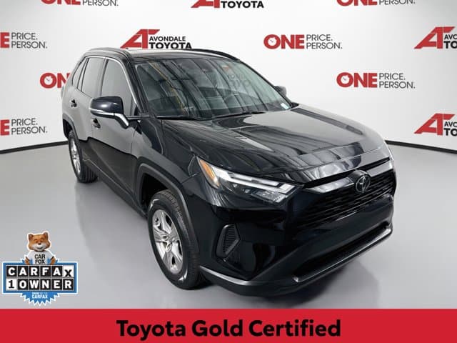 2025 Toyota RAV4 XLE — photo 1 of 34