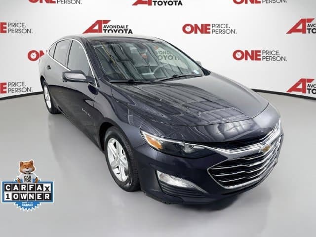 2022 Chevrolet Malibu Base — photo 1 of 30