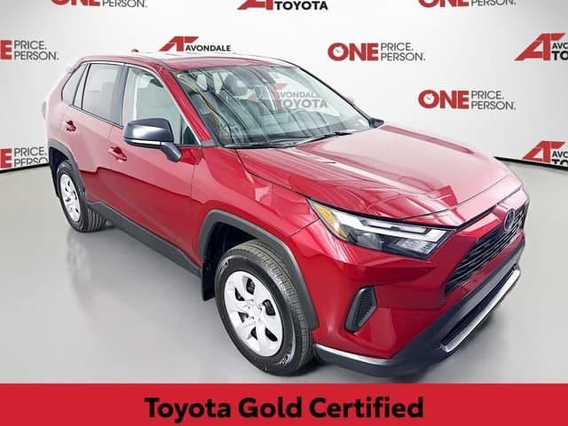 2025 Toyota RAV4 LE — photo 1 of 33