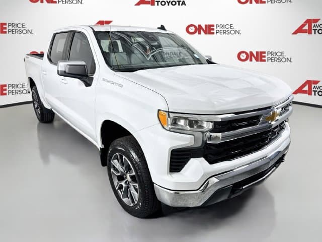 2022 Chevrolet Silverado 1500 LT — photo 1 of 33