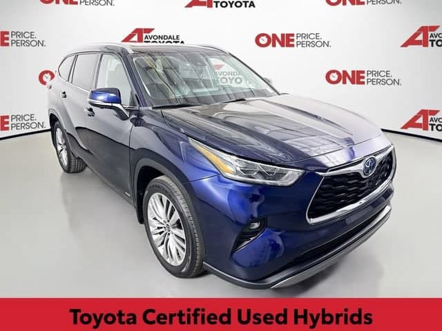 2023 Toyota Highlander Hybrid Platinum — photo 1 of 36