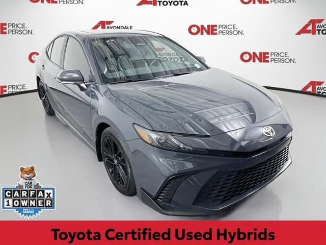 2026 Toyota Camry SE — photo 1 of 35