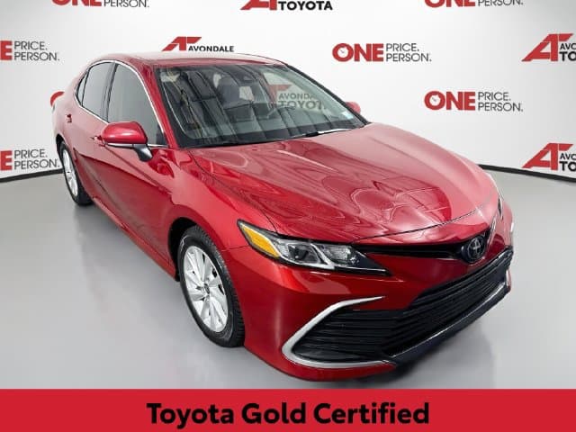 2024 Toyota Camry LE — photo 1 of 32
