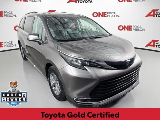 2024 Toyota Sienna XLE — photo 1 of 36