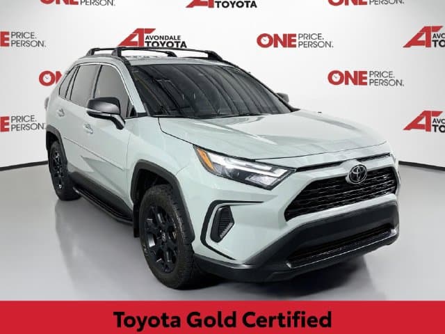 2022 Toyota RAV4 XLE — photo 1 of 35