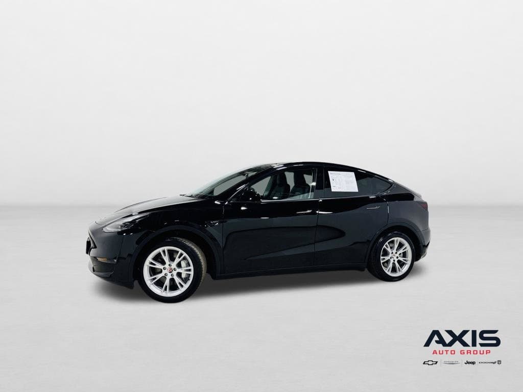 2023 Tesla Model Y Base — photo 1 of 50
