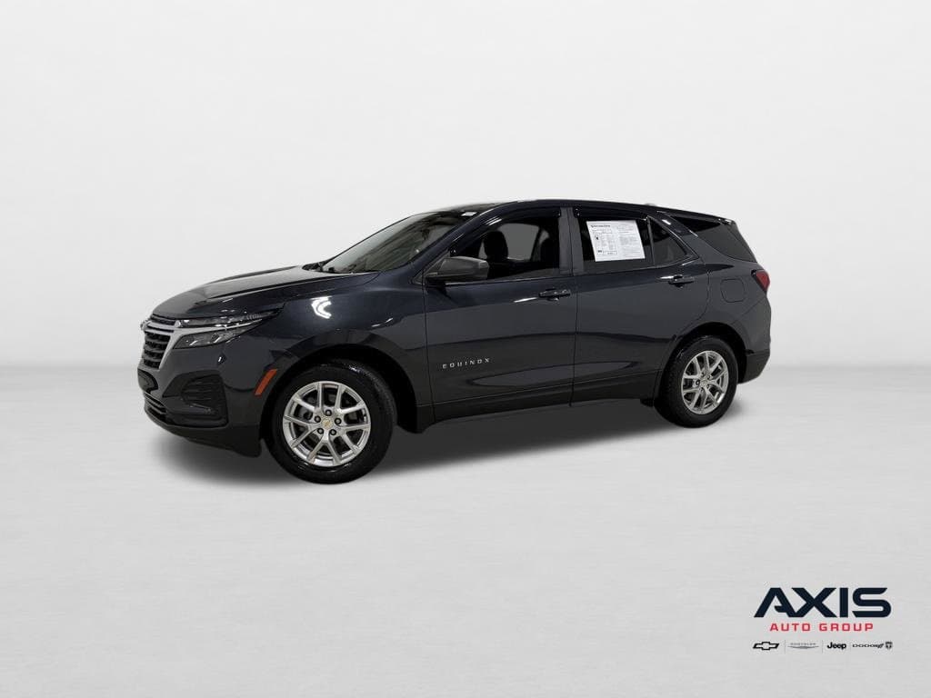 2022 Chevrolet Equinox LS — photo 1 of 44