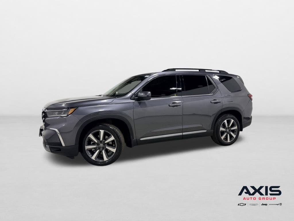 2024 Honda Pilot Touring — photo 1 of 40