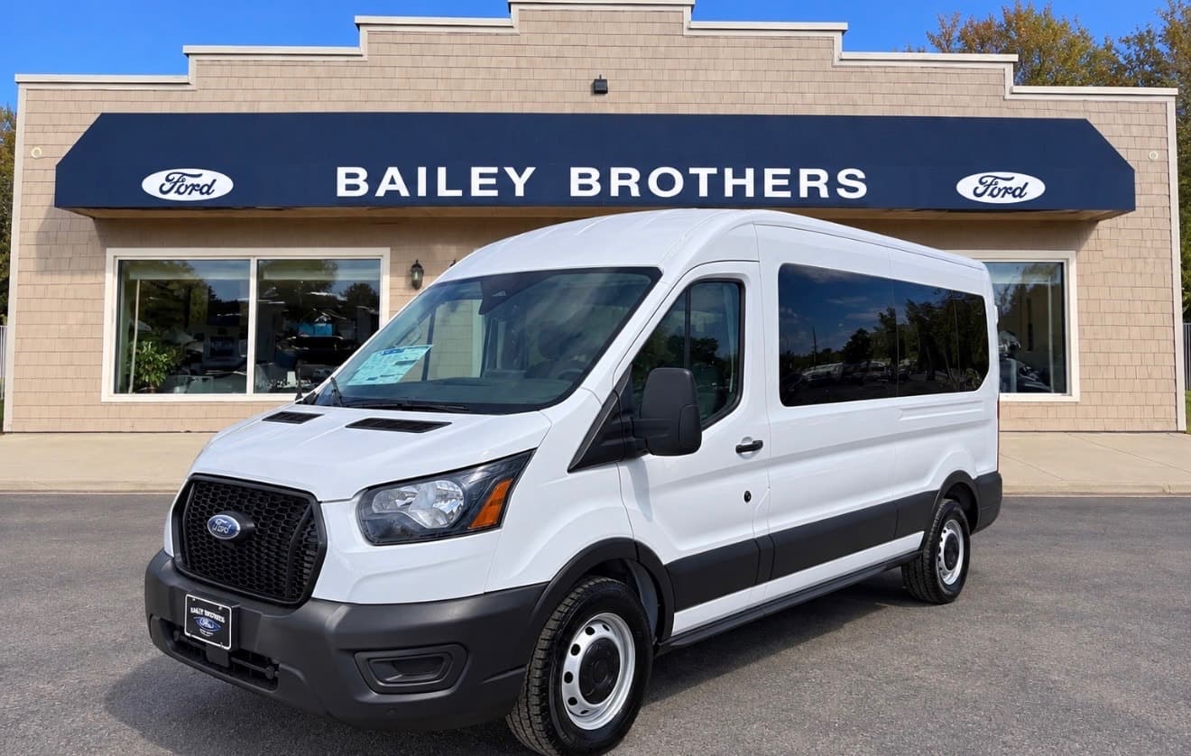 2026 Ford Transit Passenger Wagon Base — photo 1 of 21