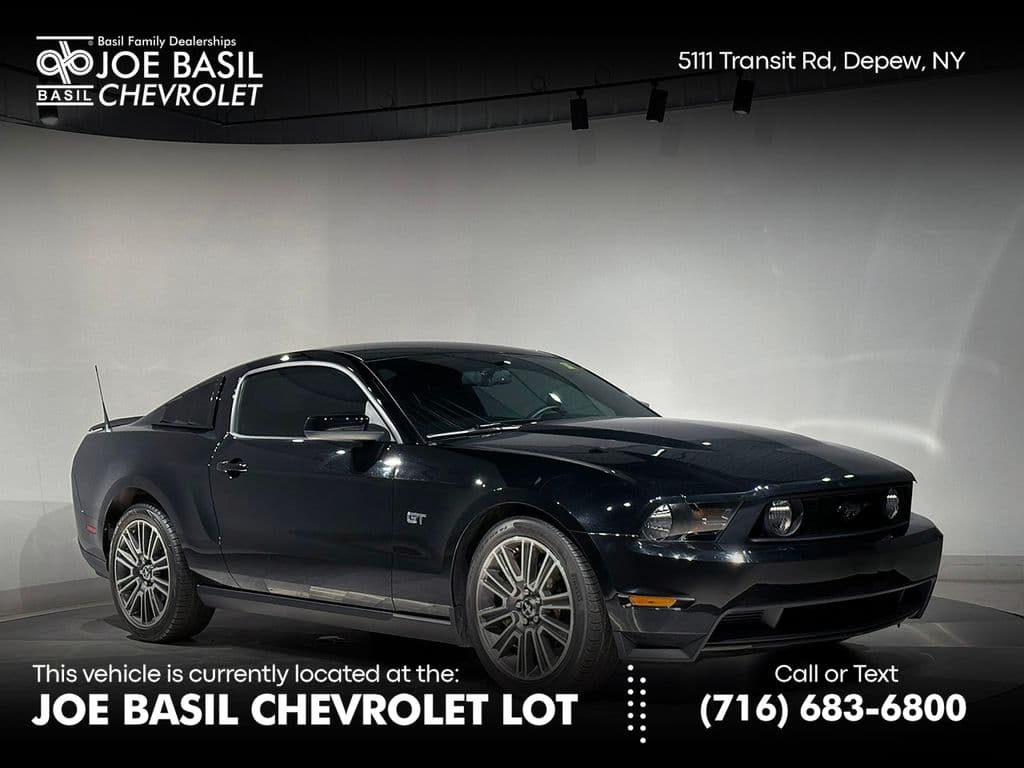 2010 Ford Mustang GT — photo 1 of 82
