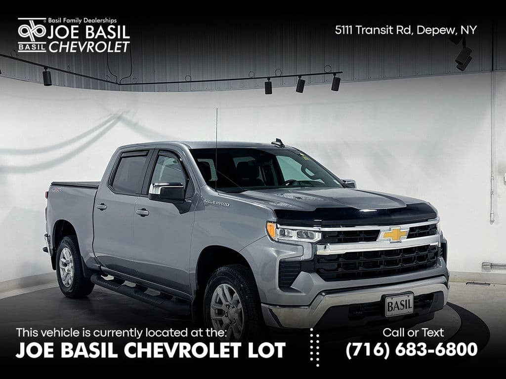 2023 Chevrolet Silverado 1500 LT — photo 1 of 40