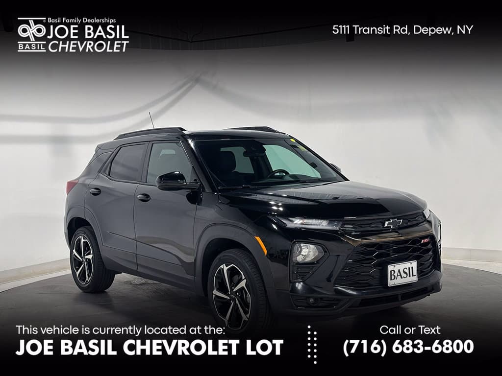 2023 Chevrolet Trailblazer RS — photo 1 of 39