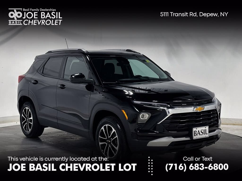 2024 Chevrolet Trailblazer LT — photo 1 of 38