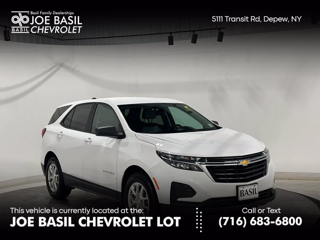 2024 Chevrolet Equinox LS — photo 1 of 36