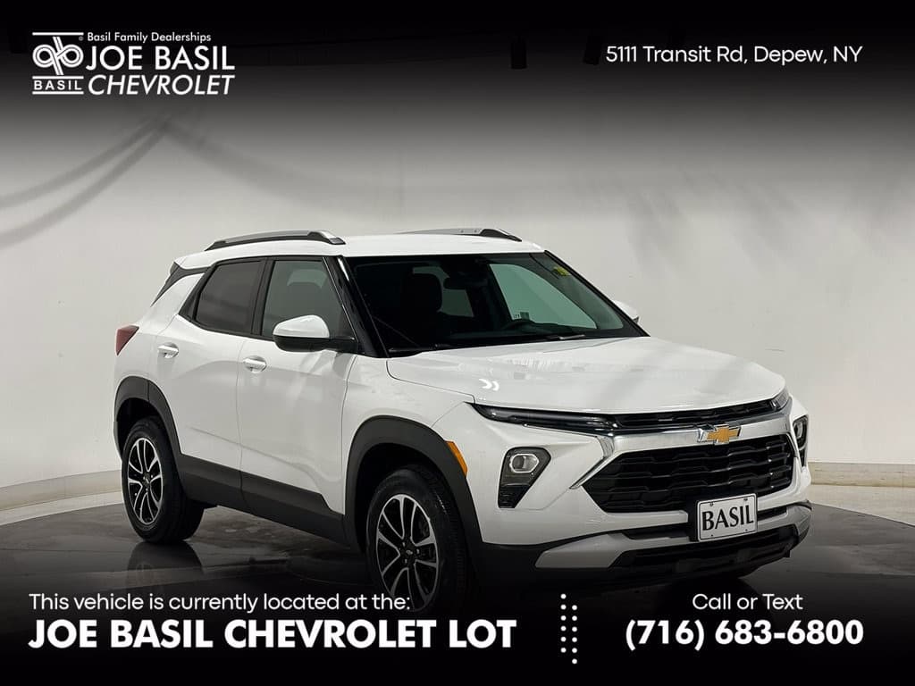 2024 Chevrolet Trailblazer LT — photo 1 of 38