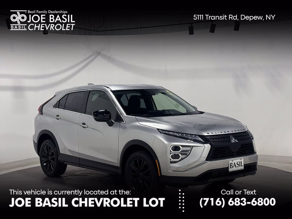 2024 Mitsubishi Eclipse Cross Base — photo 1 of 38