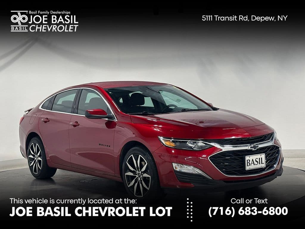 2025 Chevrolet Malibu RS — photo 1 of 39