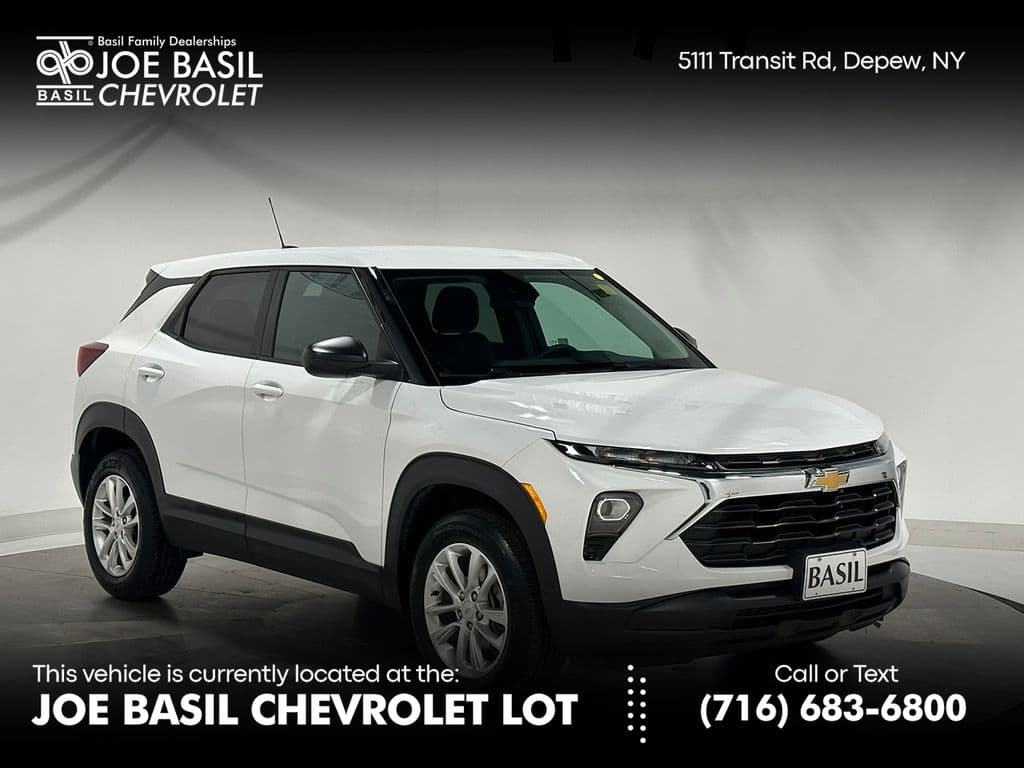 2025 Chevrolet Trailblazer LS — photo 1 of 36