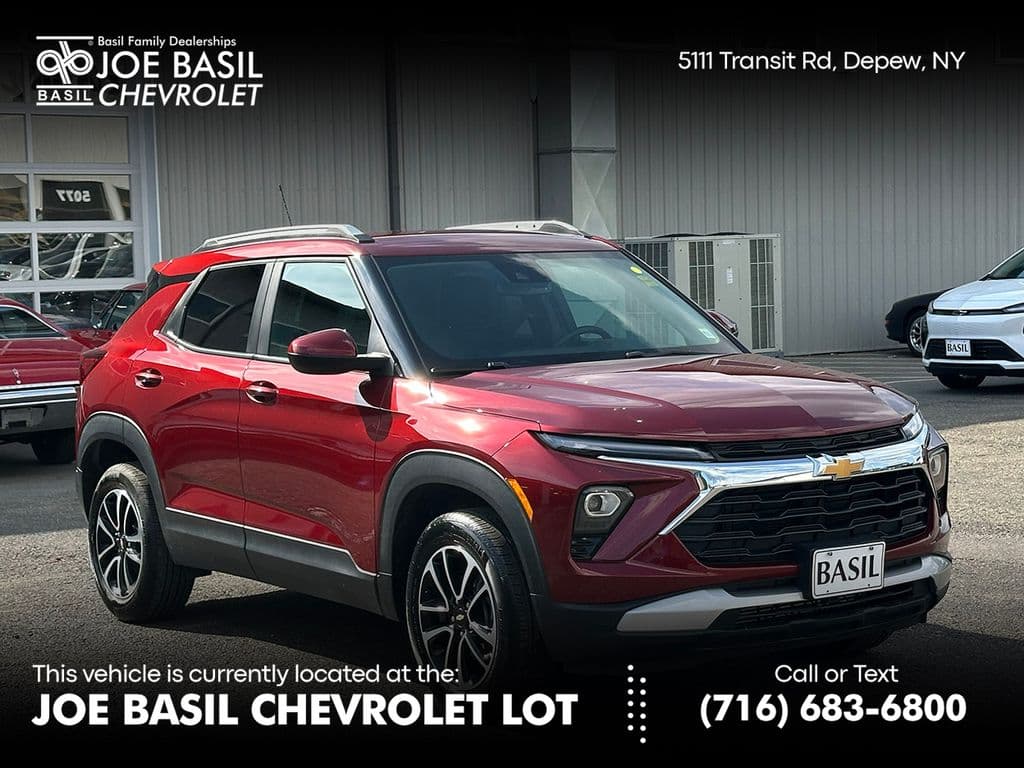 2025 Chevrolet Trailblazer LT — photo 1 of 40