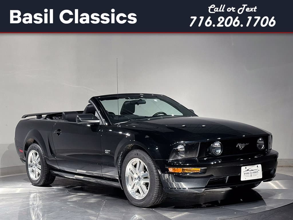 2005 Ford Mustang Base — photo 1 of 78