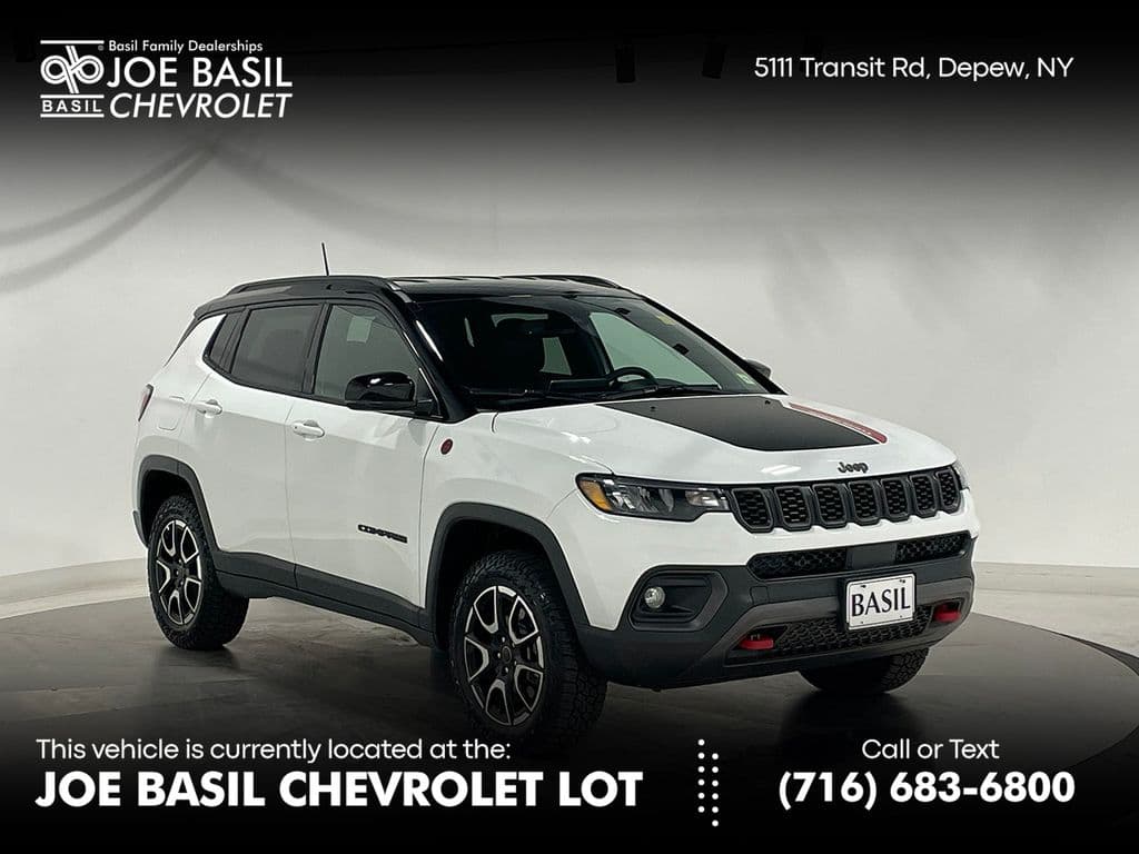 2026 Jeep Compass Trailhawk — photo 1 of 39