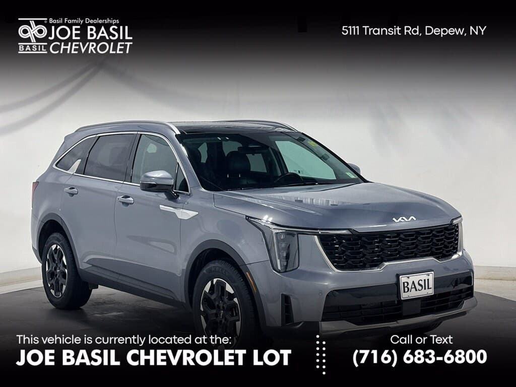 2024 Kia Sorento S — photo 1 of 40
