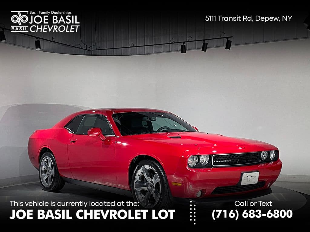 2012 Dodge Challenger SXT — photo 1 of 77