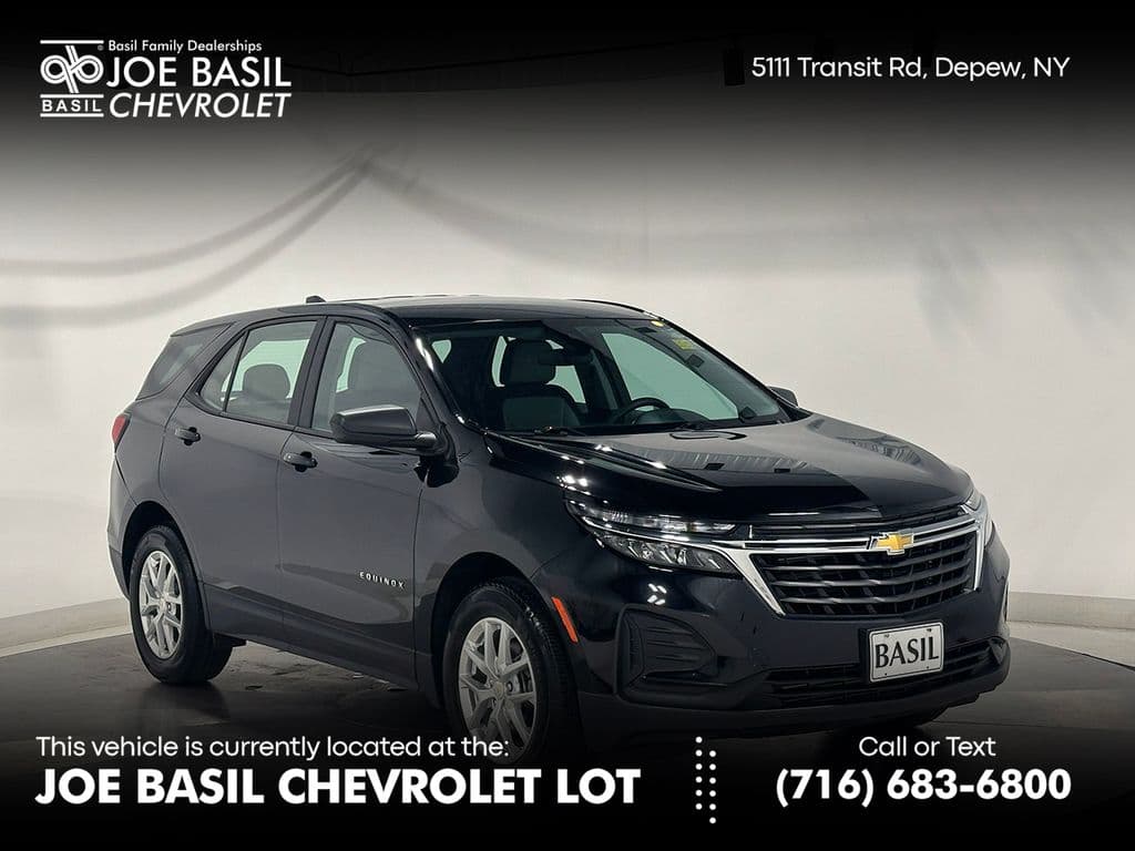 2024 Chevrolet Equinox LS — photo 1 of 38