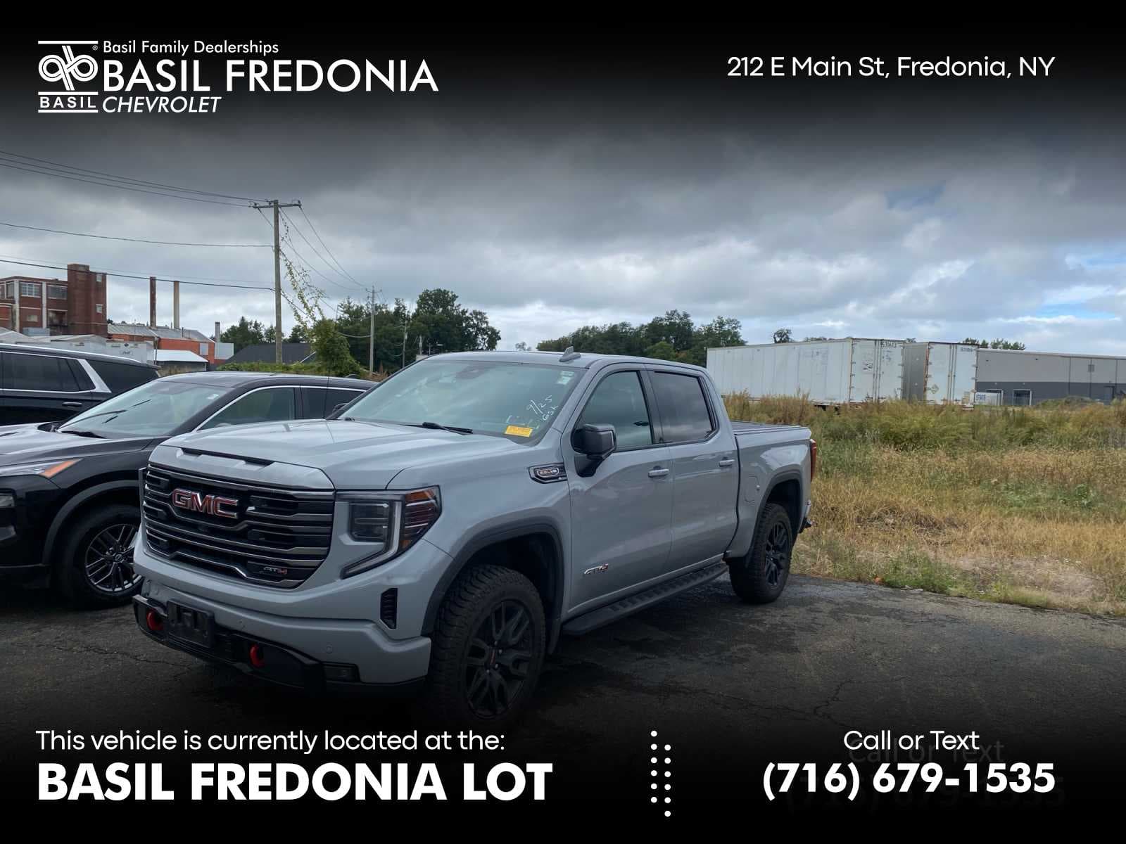 2024 GMC Sierra 1500 AT4 — photo 1 of 3