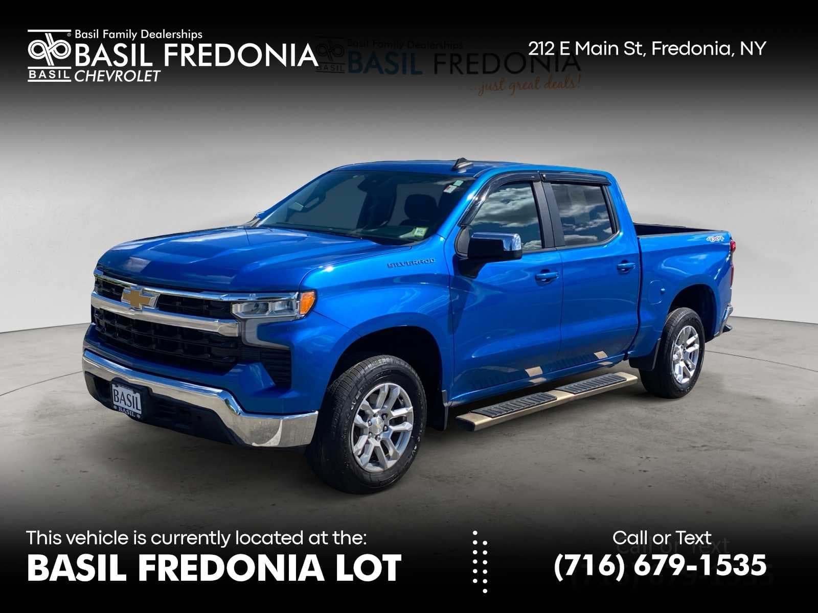 2022 Chevrolet Silverado 1500 LT — photo 1 of 25