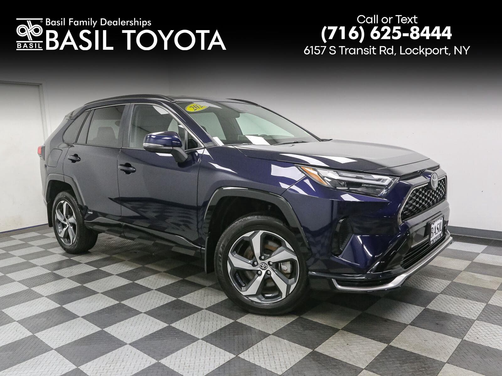 2025 Toyota RAV4 Plug-In Hybrid SE — photo 1 of 47