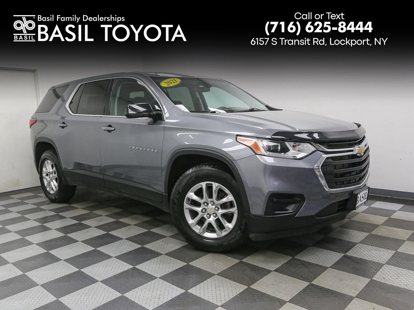 2021 Chevrolet Traverse LS — photo 1 of 46