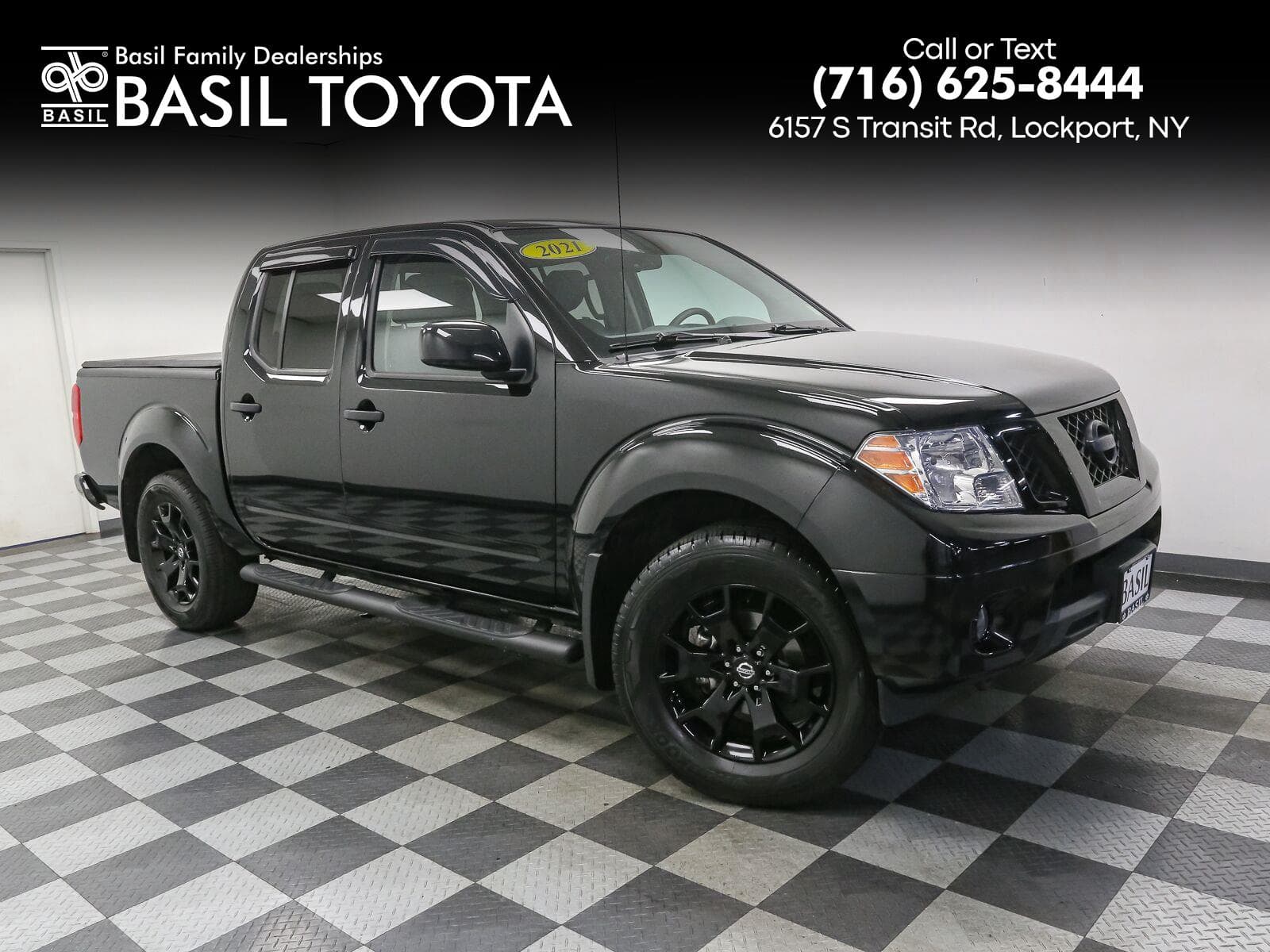 2021 Nissan Frontier SV — photo 1 of 44