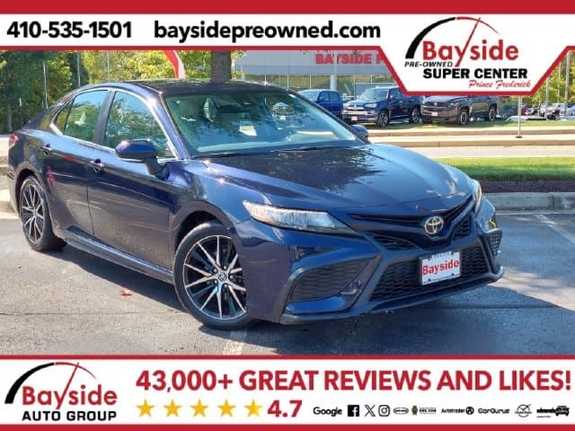2022 Toyota Camry SE — photo 1 of 37