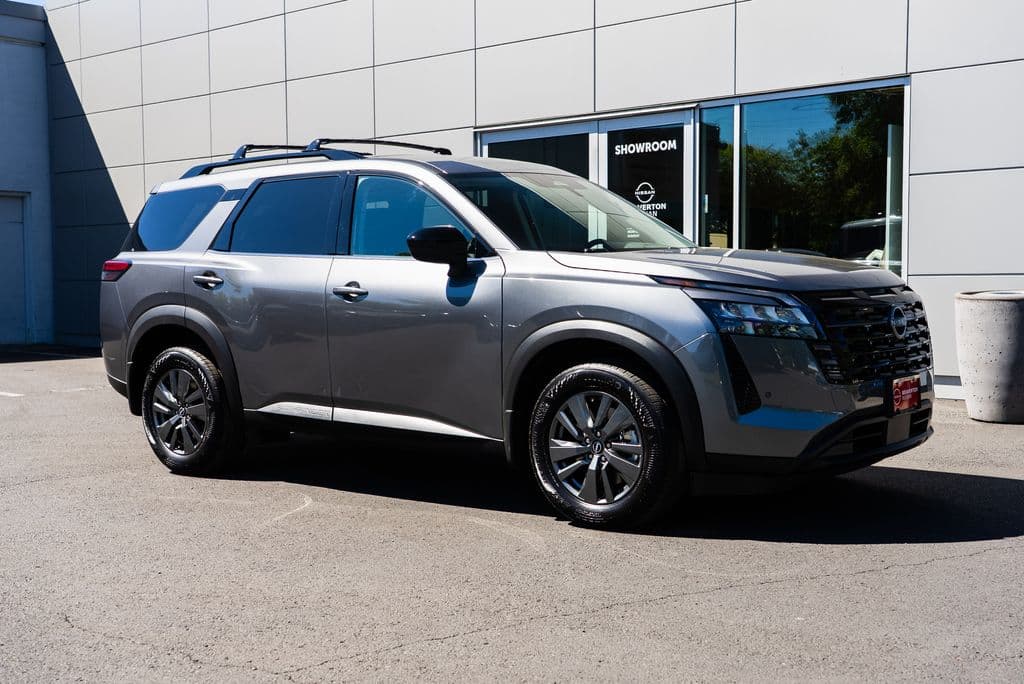 2026 Nissan Pathfinder SV — photo 1 of 28