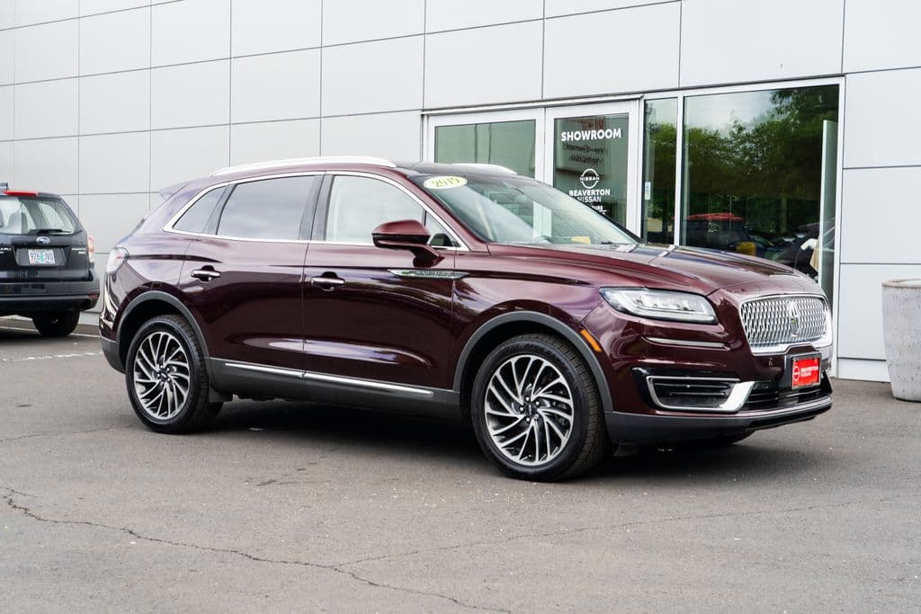 2019 Lincoln Nautilus Reserve — photo 1 of 28