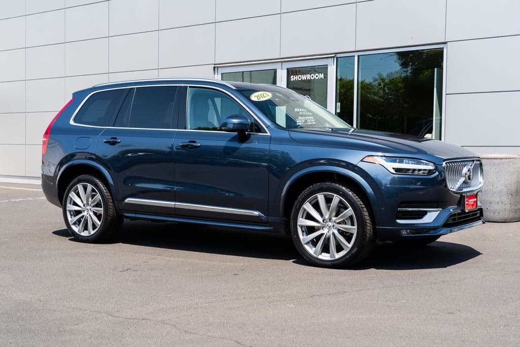 2023 Volvo XC90 Base — photo 1 of 30