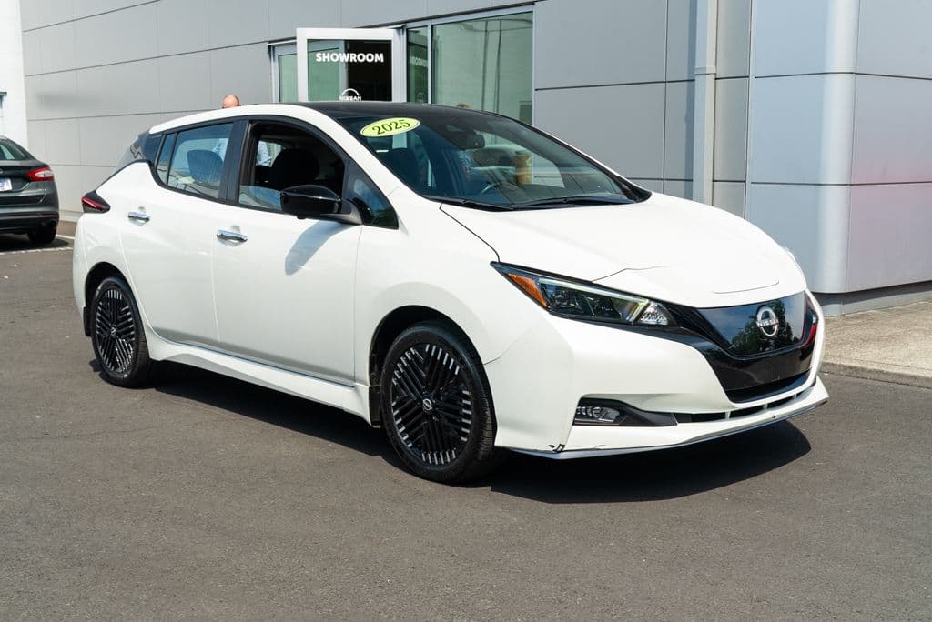 2025 Nissan LEAF SV PLUS — photo 1 of 28