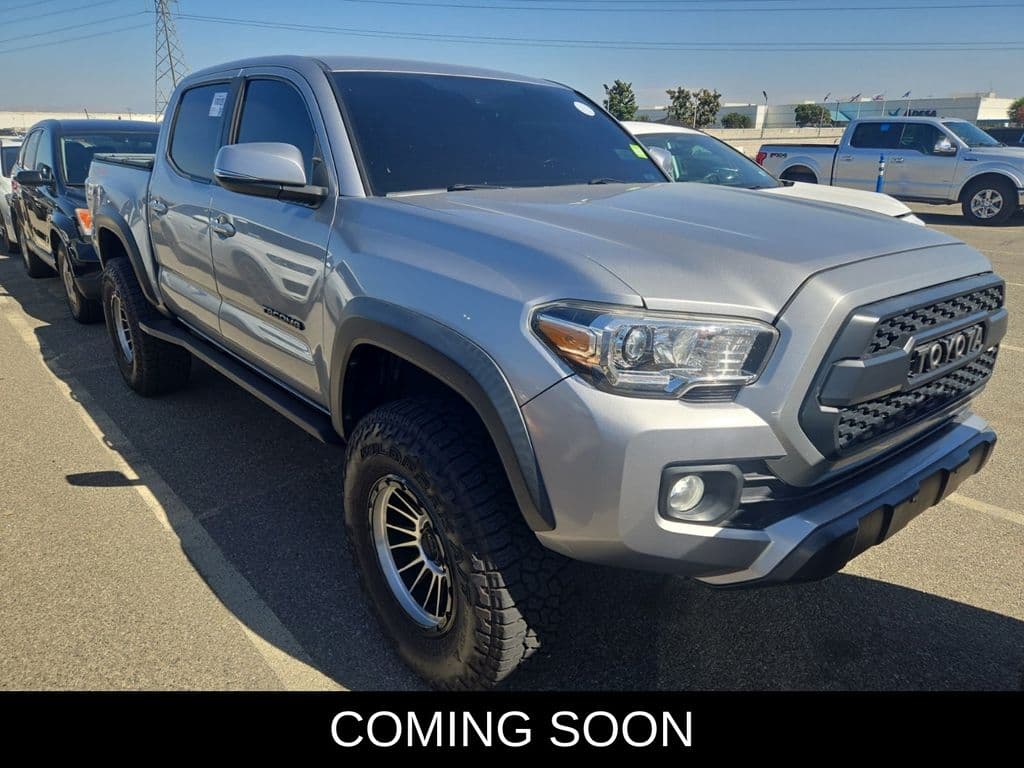 2021 Toyota Tacoma 4WD TRD Off Road — photo 1 of 2