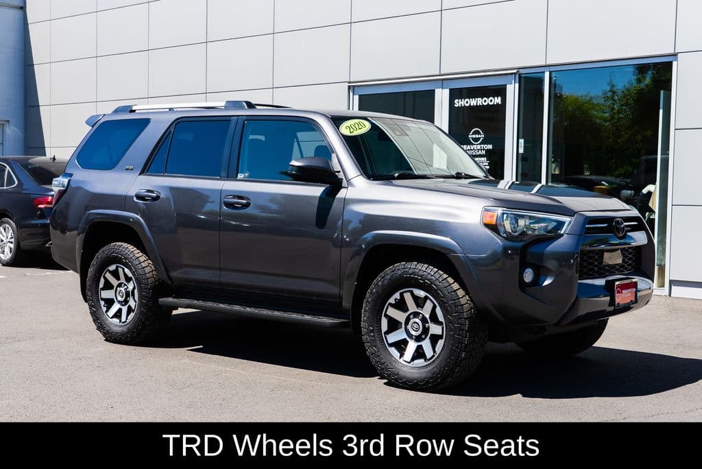 2020 Toyota 4Runner SR5 — photo 1 of 29