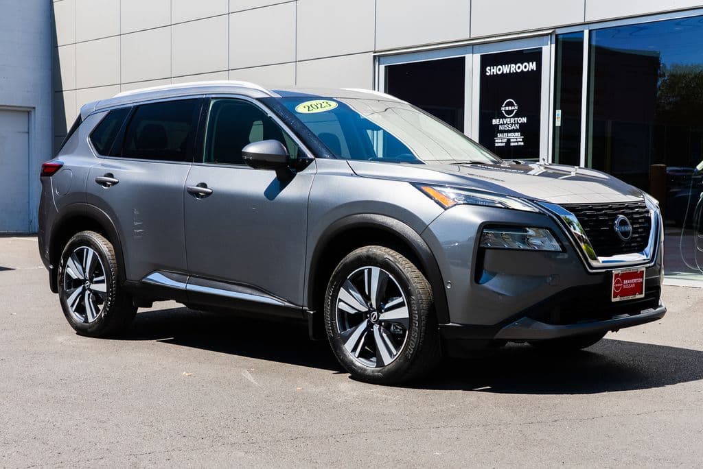 2023 Nissan Rogue SL — photo 1 of 31