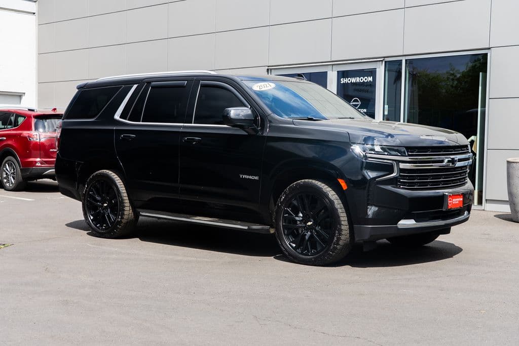 2021 Chevrolet Tahoe LT — photo 1 of 32