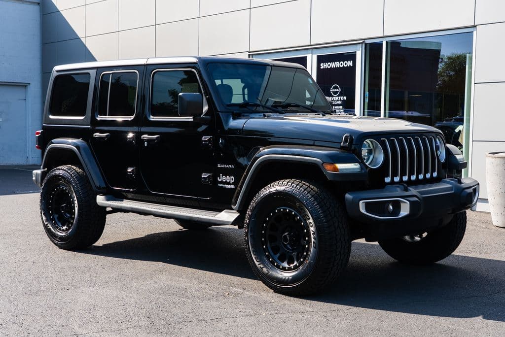 2018 Jeep Wrangler Unlimited Sahara — photo 1 of 29