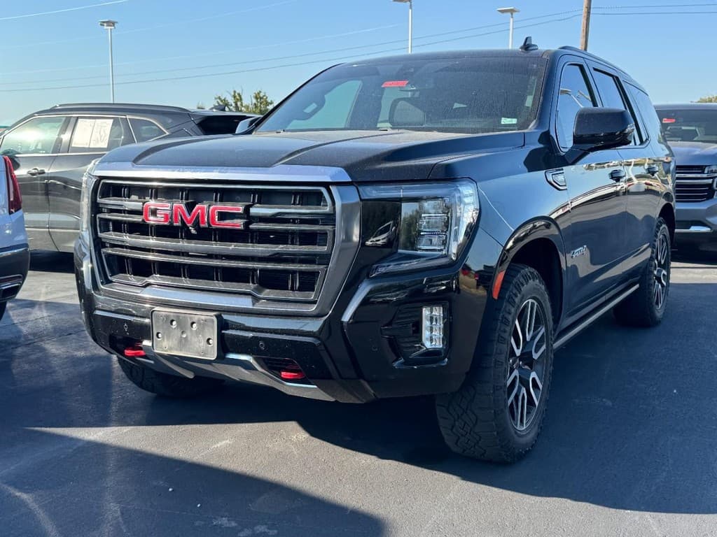 2021 GMC Yukon AT4 — photo 1 of 3