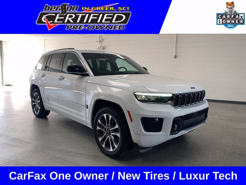 2023 Jeep Grand Cherokee Overland — photo 1 of 11