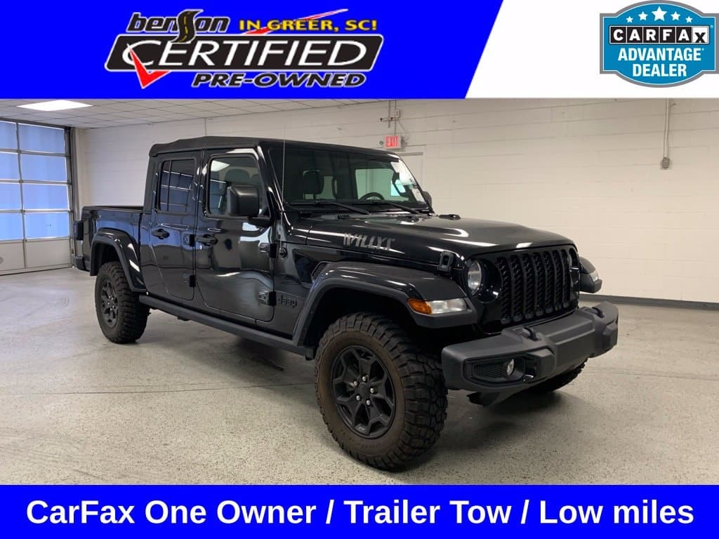 2022 Jeep Gladiator Willys — photo 1 of 11