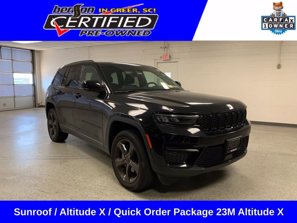 2023 Jeep Grand Cherokee Altitude X — photo 1 of 10