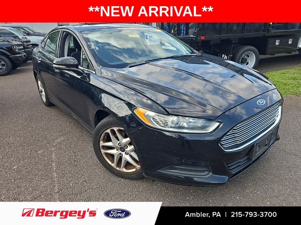 2016 Ford Fusion SE — photo 1 of 16
