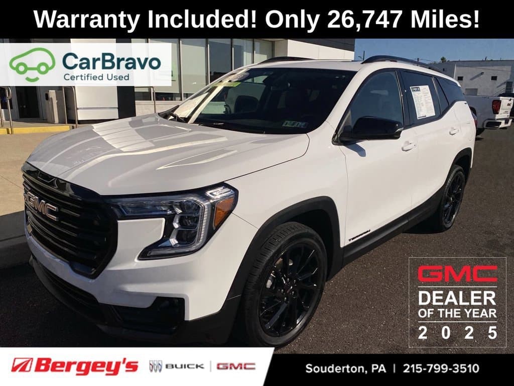 2023 GMC Terrain SLT — photo 1 of 43