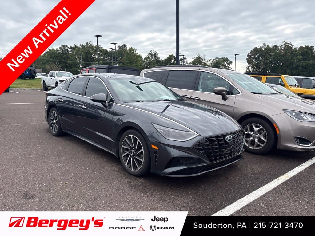 2021 Hyundai Sonata Limited — photo 1 of 12